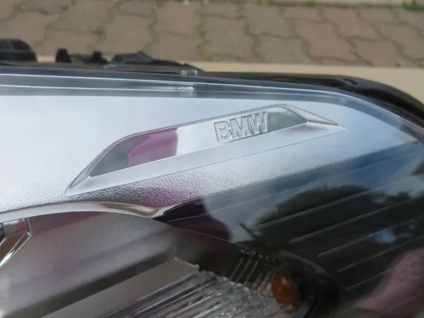 Farol esquerdo BMW X1 F48 H7 LED image 10