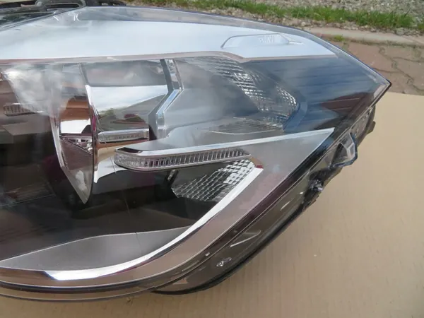 Farol esquerdo BMW X1 F48 H7 LED image 6