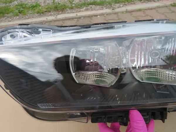 Farol esquerdo BMW X1 F48 H7 LED image 9