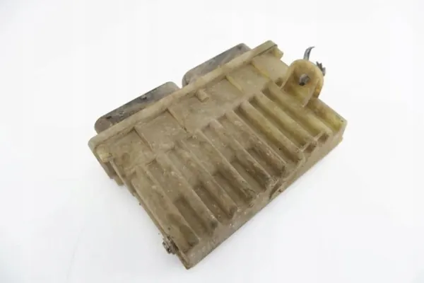 Relais de ventilateur radiateur Opel OEM 09131732 image 3
