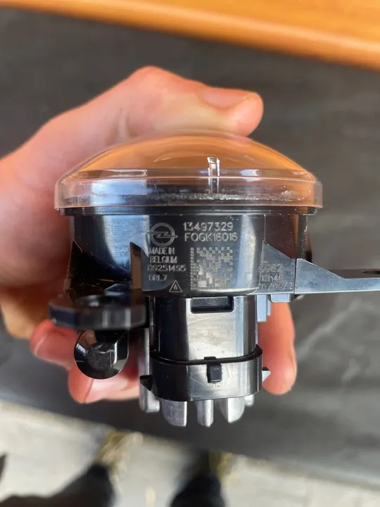 Opel Corsa F Farol de Neblina Frontal Esquerdo OE 13497329 image 3