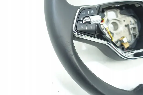 Volant Multifonction Skoda Octavia IV OEM 5E3419093AE image 3