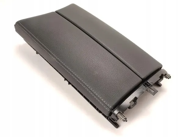 OEM A2056808804 Reposabrazos central delantero Mercedes C W205 image 4