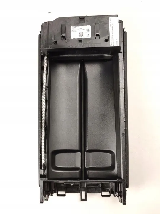 OEM A2056808804 Reposabrazos central delantero Mercedes C W205 image 6