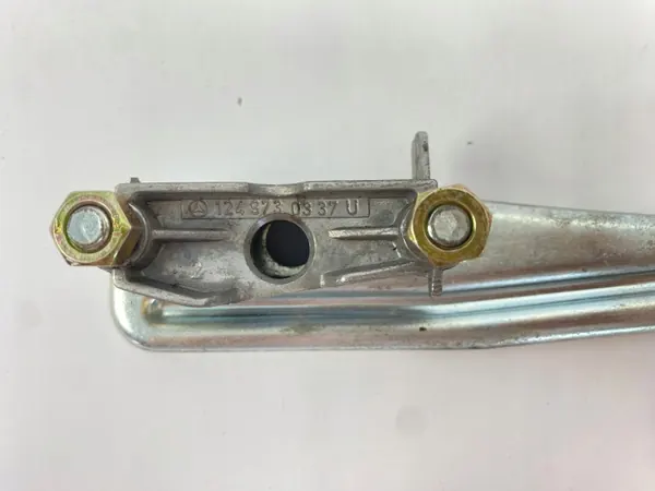 Förarsätes armstödsfäste OEM 1249730337 Mercedes W124 image 7