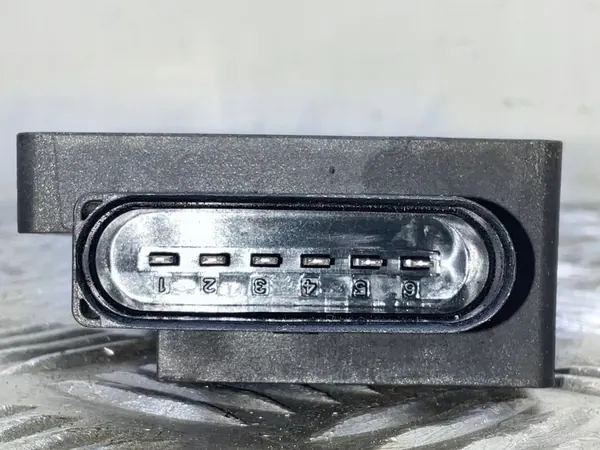 SEAT ALHAMBRA II 7N 10-15 Fuel Pump Controller OEM 7N0906093 image 4