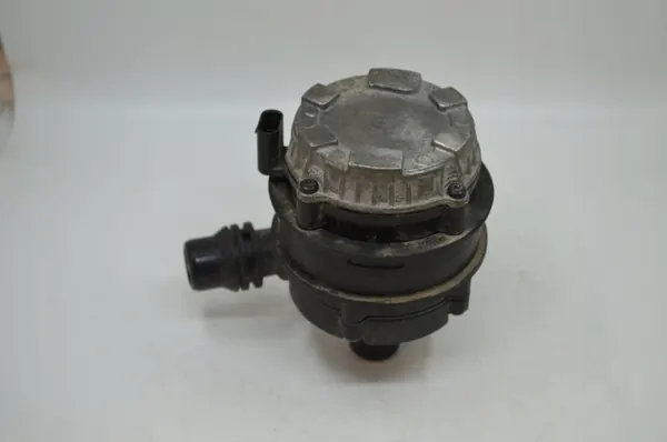 Water Pump Mercedes-Benz AMG W222 W463 V222 C205 C253 OE image 2