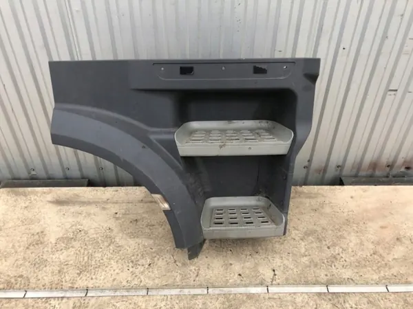 Oikea ohjaamon porras OEM LORK-2331-504680 DAF XF 12.9 image 2