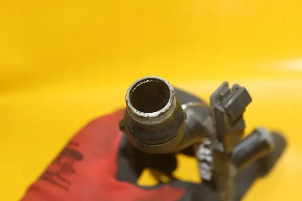 Vesiputki Audi A4 B6 1.6 B ALZ 8V image 7