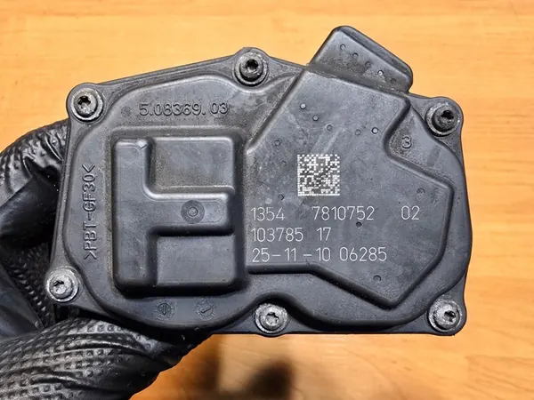 BMW 3 F30 F31 2.0D N47 Luftdrossel 7810752 image 4