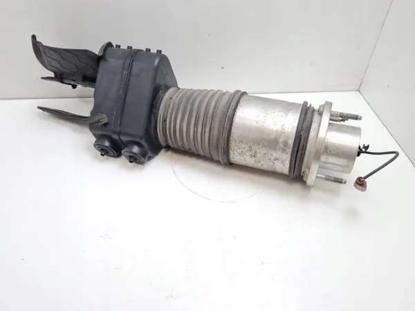 Porsche Taycan Etu-ilmatanko OEM HHAF0409570 image 3