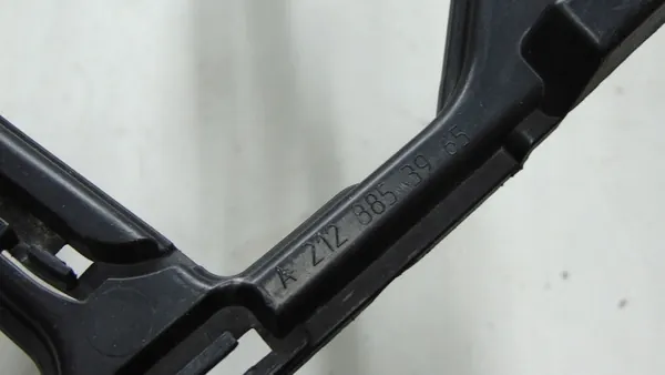 Mercedes-Benz OE A2128853965 Scivolo Supporto Paraurti image 4