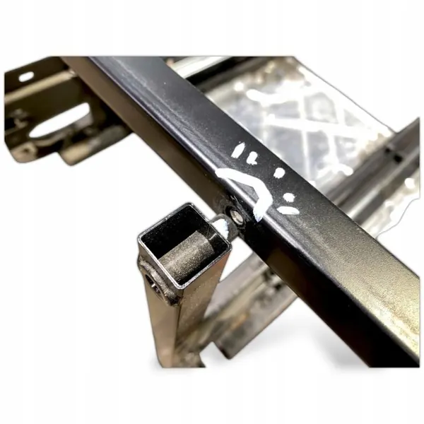 Pièces de cabine Scania OEM 2699272 - État utilisé image 3
