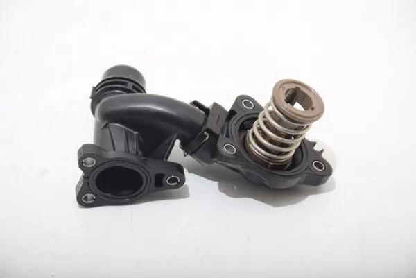 Carcaça do termostato BMW F40 MINI F54 8472111 image 2