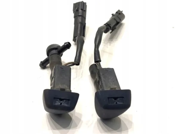 Pyyhintäsuuttimet OEM 30796027 Volvo V70 III 2007-2016 image 2