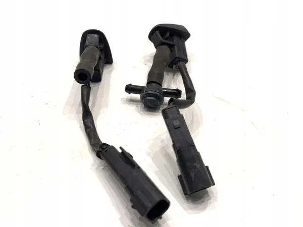 Pyyhintäsuuttimet OEM 30796027 Volvo V70 III 2007-2016 image 3