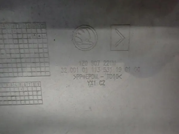 Paraurti anteriore Skoda Octavia II image 5