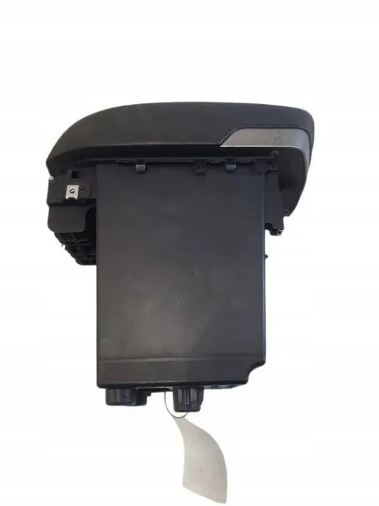 Hyundai IX35 Käsinoja OEM 84681-2Y000 - Käytetty image 3