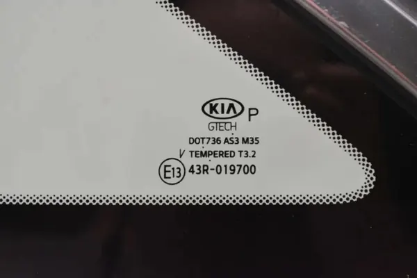 Vidro lateral traseiro esquerdo KIA OEM 87810J7100 - Usado image 4