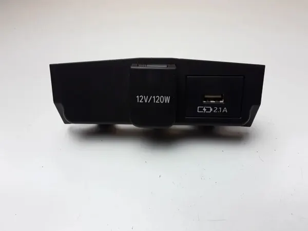 Tomada USB Suzuki Swace OEM 8553212020 - Usado image 2