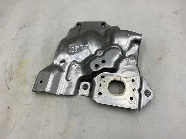Escudo térmico escape Volvo S60 III OEM 32397081 image 3