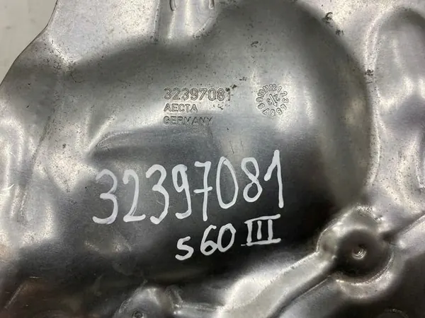 Escudo térmico escape Volvo S60 III OEM 32397081 image 4