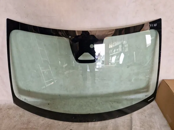 Pare-brise OEM 32368466 Volvo XC40 2023 avec capteur image 2