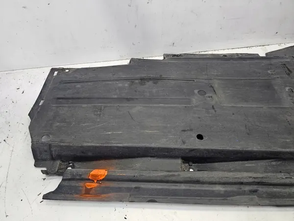 Audi A5 8T Cabrio Front Right Undershield OEM 8F0825208 image 7