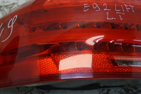 Feu Arrière Gauche BMW E92 - Pièce OEM Occasion image 5