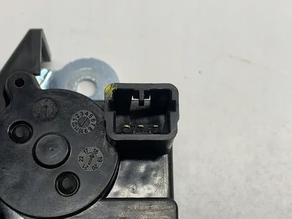 KIA Cerato Tavaratilan lukko 2019 image 8