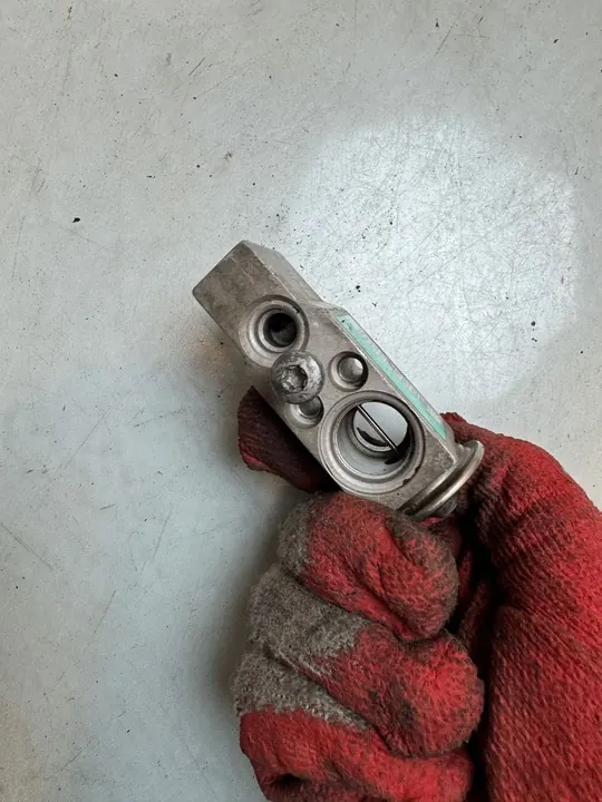 Ilmastoinnin laajennusventtiili Volkswagen Transporter T4 653435b image 2