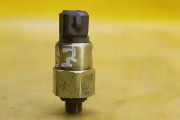 Öldrucksensor OEM 255919081A für VW Transporter T4 image 10