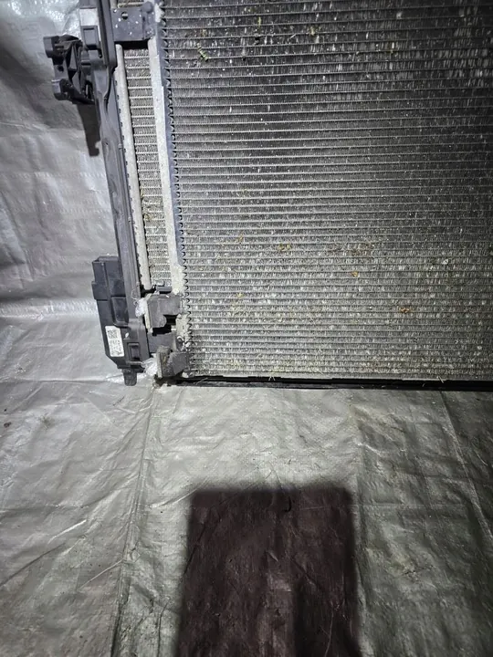 Golf VII 1.6 TDI Kühler mit Ventilator image 5