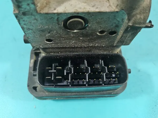 Pompe ABS OEM MR527254 pour Mitsubishi Pajero Pinin image 4