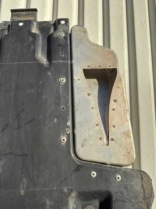 AUDI Q7 2005-2009 Växellåda Skydd 7L0825231A image 5