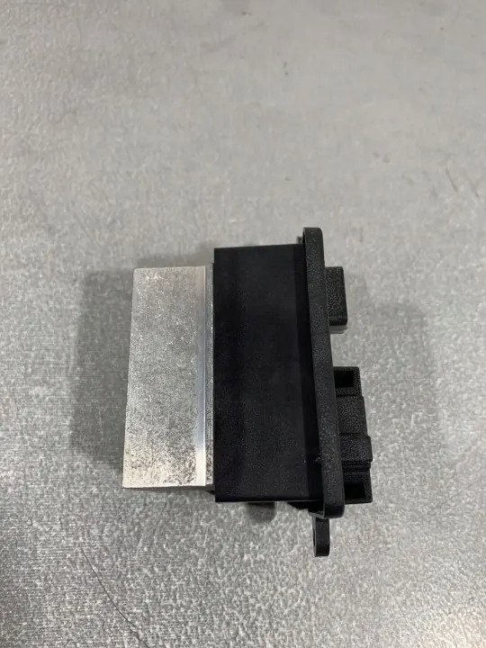 Jeep Compass Blästrmotstånd OEM FBZ18621 image 2
