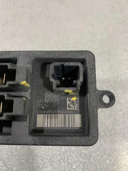 Jeep Compass Blästrmotstånd OEM FBZ18621 image 6
