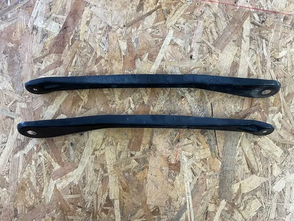 Vorderhalter Chrysler T&C Voyager Dodge Caravan 68023328AA image 3