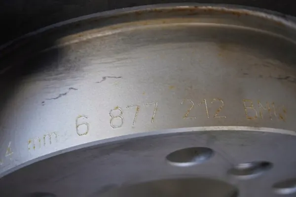 BMW Jarrulevyt & Palat OEM 6877212 - 15km Käytetty image 5