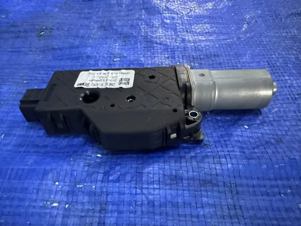 Moteur de toit ouvrant DS OEM 2231200B 9537004B - Occasion image 3