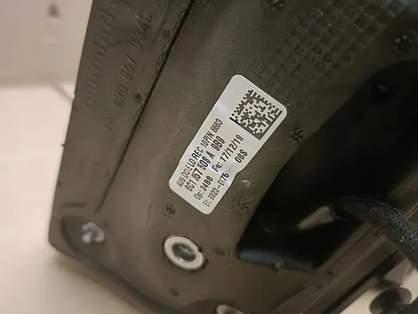 VW POLO V5 Oikea Ulkopeili 6C1857508A image 5