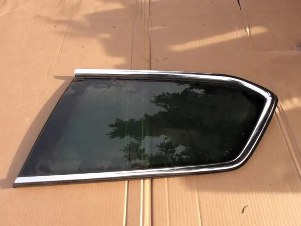 VW Passat B8 Kombi Achter Rechts Carrosserieglas OEM 3G9845298CD image 2