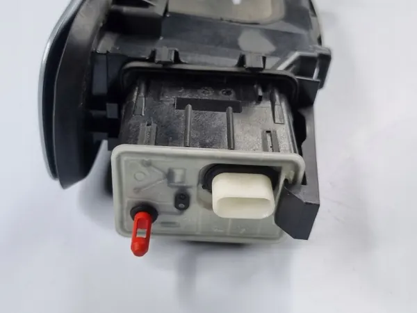 Mercedes-Benz EQS V297 Spolarvätskekork OEM A2978802501 image 5