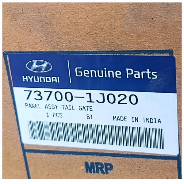 Tapa Maletero Hyundai i20 OEM 737001J020 - Usado image 7