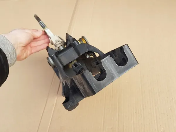 Manuaalivaihteiston valitsin Opel Vectra C 1.9 CDTI image 4