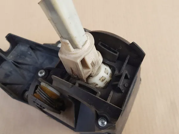 Manuaalivaihteiston valitsin Opel Vectra C 1.9 CDTI image 7