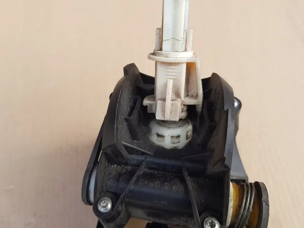 Manuaalivaihteiston valitsin Opel Vectra C 1.9 CDTI image 8