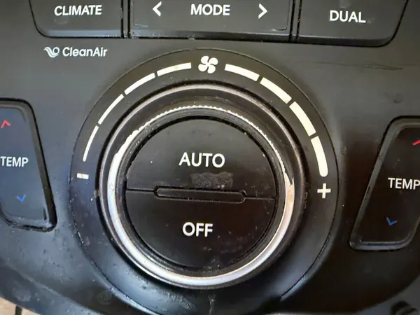 Klimapanel Hyundai Santa Fe III OEM 972502W450 image 4