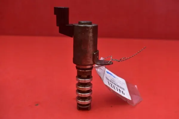 Solenoïde de Distribution Variable Dacia OEM 17-21 image 4