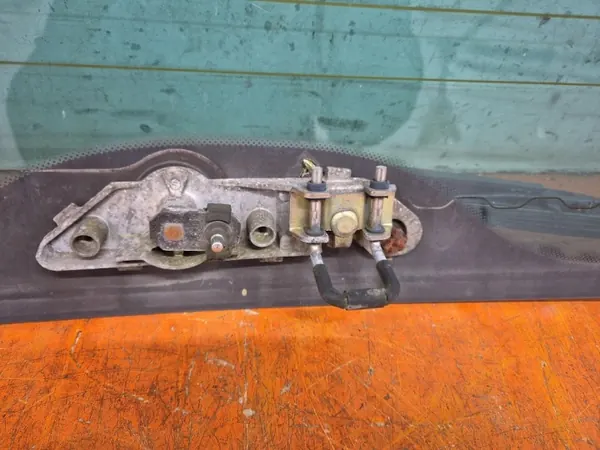 OEM Wrakomania-23372- Achterruit voor Renault Laguna I image 9